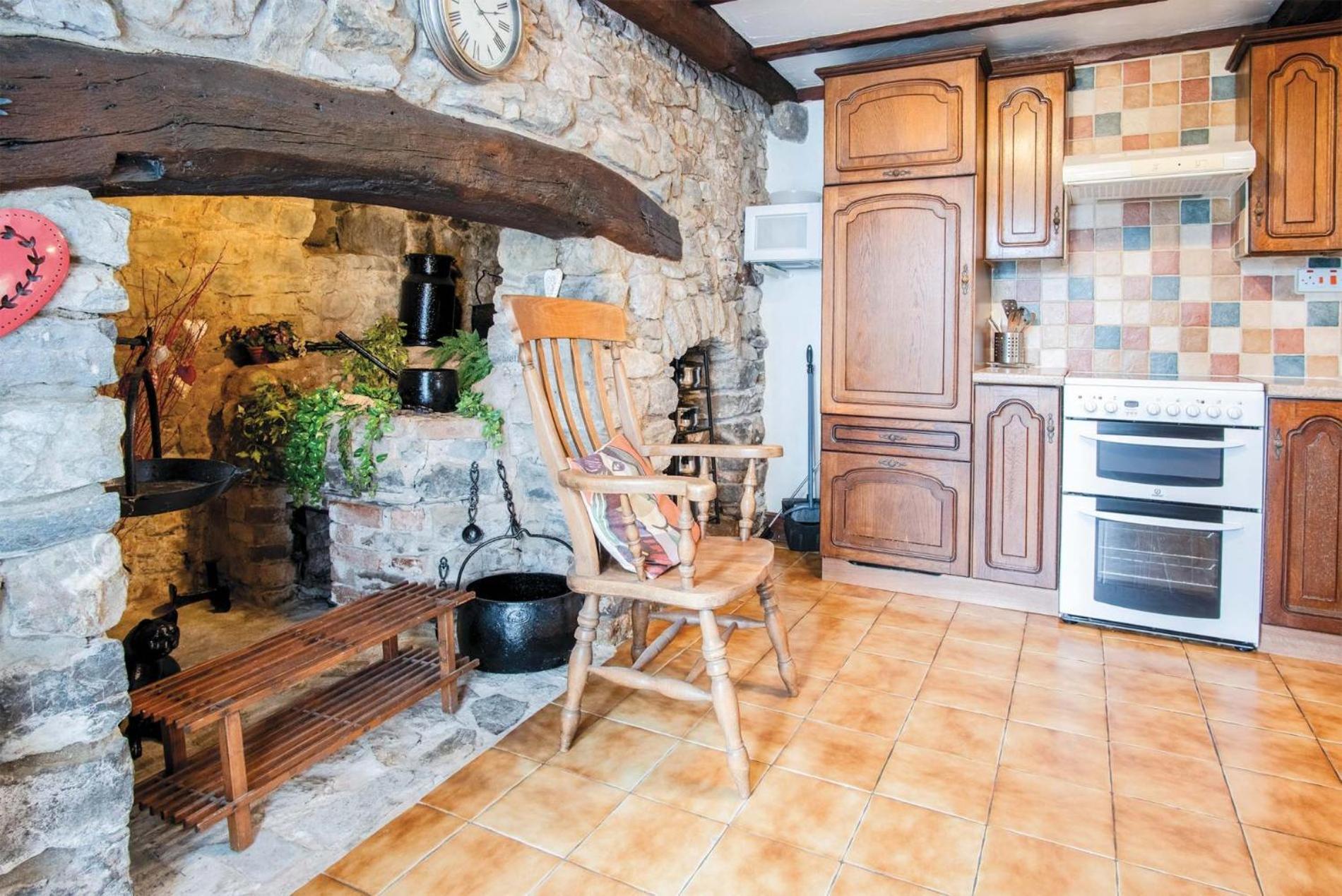 Hall House - 3 Bedroom Cottage - Saint Florence Ngoại thất bức ảnh